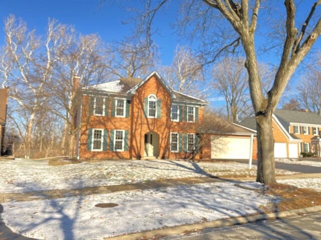 Property Photo:  825 Biltmore Court  IL 60563 