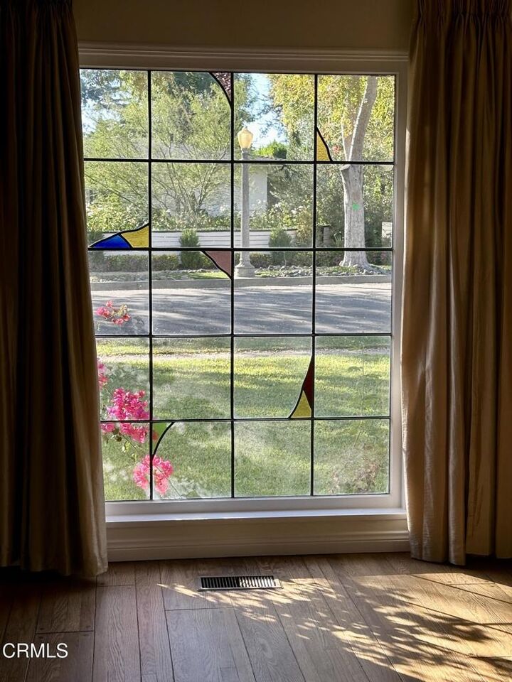 Property Photo:  630 Mercedes Avenue  CA  