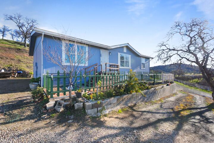 Property Photo:  3601 Ladera Way  CA 95329 