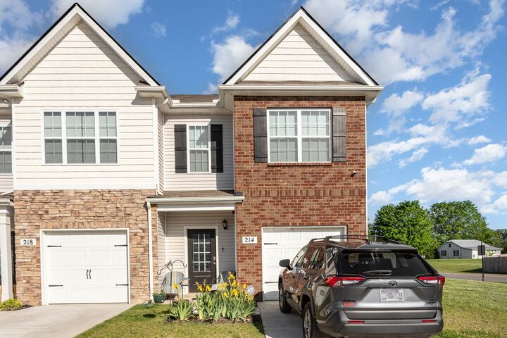 Property Photo:  214 Warrior Pl  TN 37015 