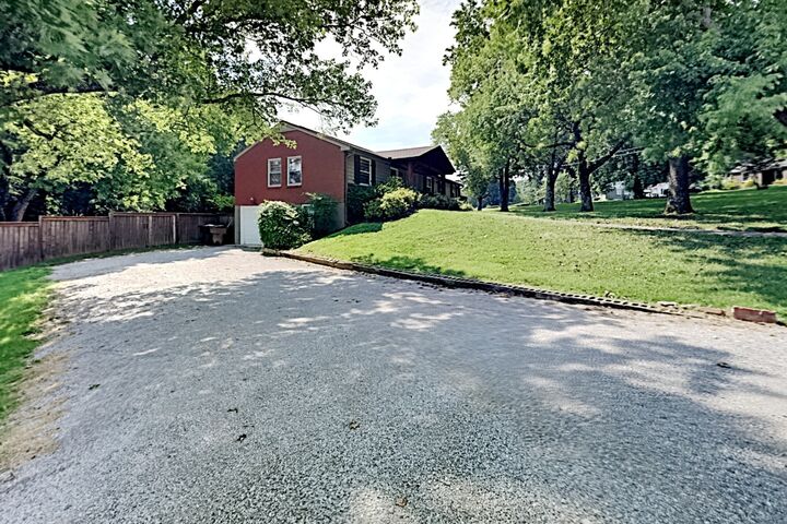 Property Photo: 534 Whispering Hills Dr TN 37211