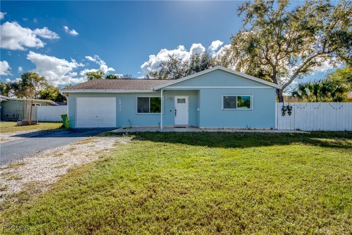 Property Photo: 2912 Poinciana Drive FL 34105