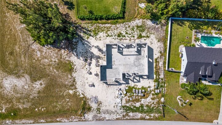 Property Photo:  2310 NW 35th Place  FL 33993 