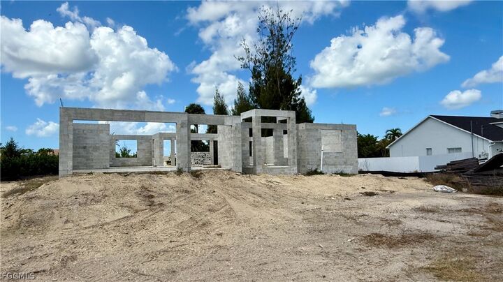 Property Photo: 2310 NW 35th Place FL 33993