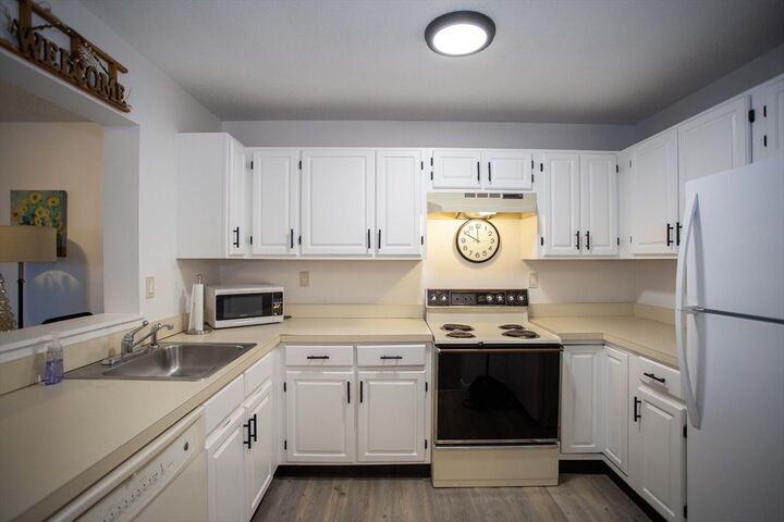 Property Photo:  500 Colonial Drive 310  MA 01938 