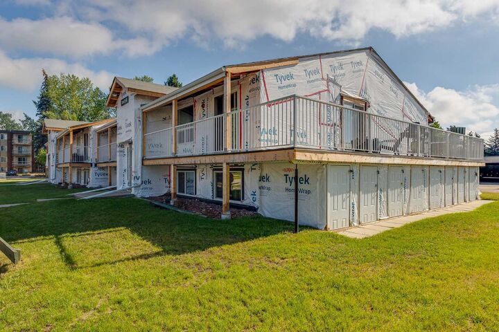 Property Photo: 5 Stanton Street 3 AB T4N 0B9