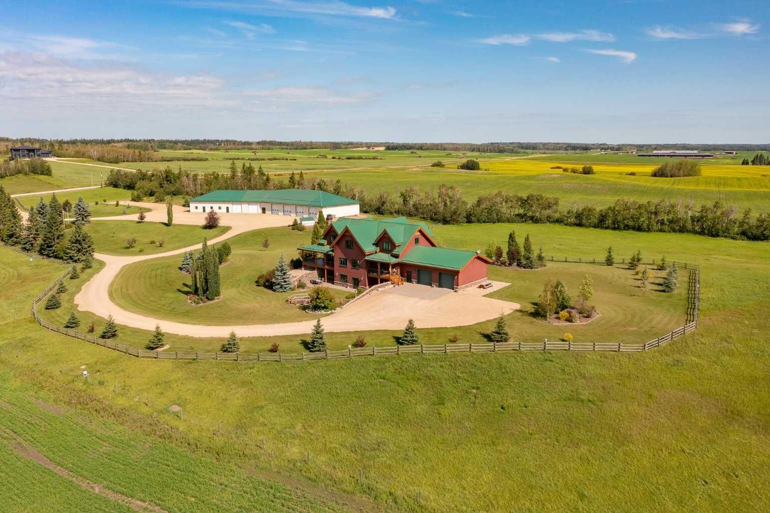 Property Photo: 41115 Range Road 272 AB T4L 2N1