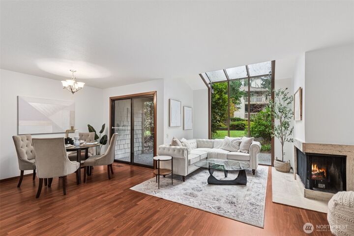 Property Photo:  13730  15th Avenue NE E102  WA 98125 