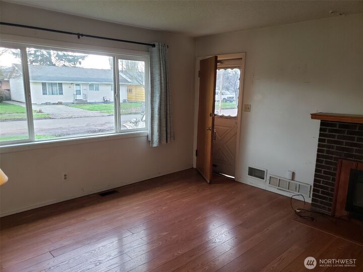 Property Photo:  2830  Colorado Street  WA 98632 
