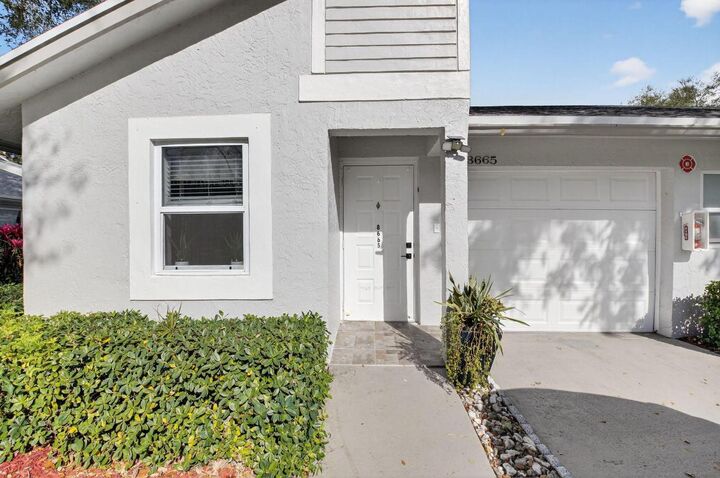 Property Photo:  8665 Jasmine Way 8665  FL 33496 