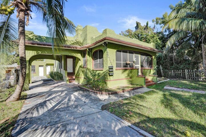 Property Photo:  627 30th Street  FL 33407 