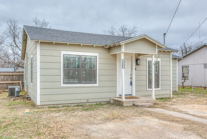 Property Photo: 419 E 29th Street TX 76903