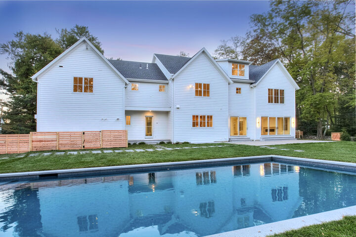 Property Photo:  125 Old Road  CT 06880 