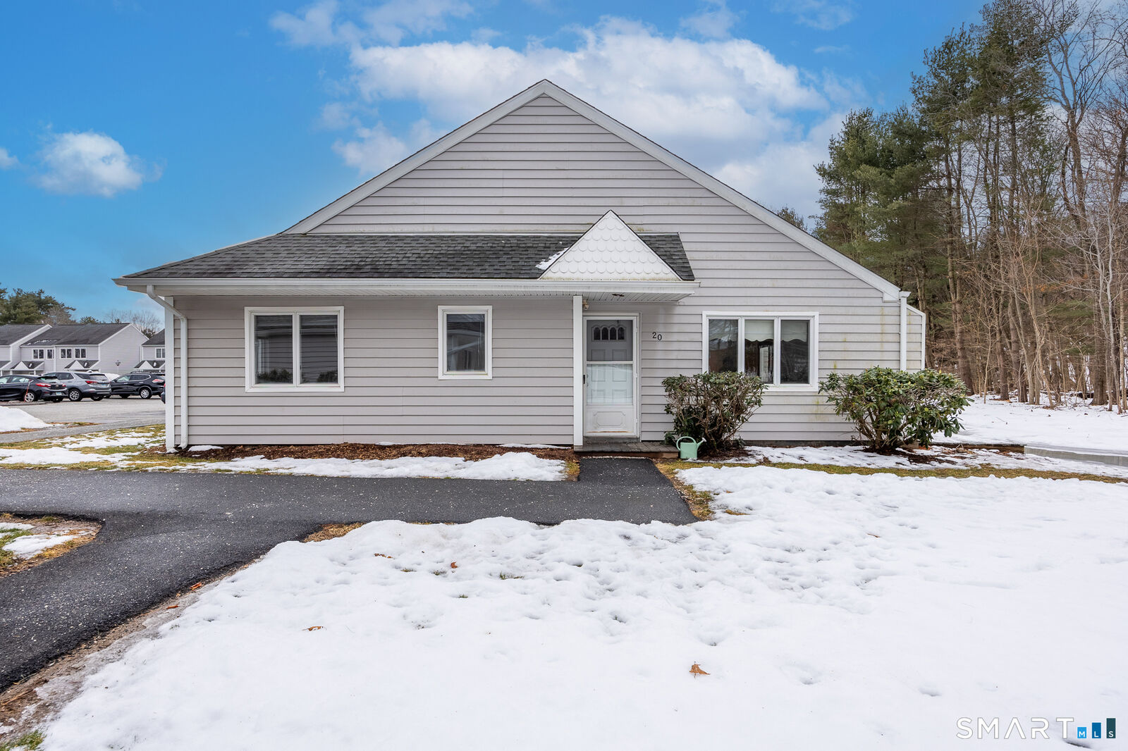 Property Photo:  482 Lake Avenue 20  CT 06010 