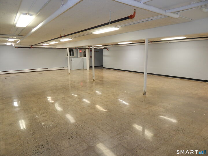 Property Photo:  150 Prospect Street  CT 06109 