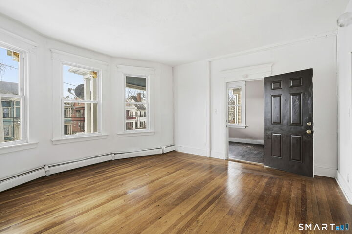 Property Photo:  673 Elm Street  CT 06511 