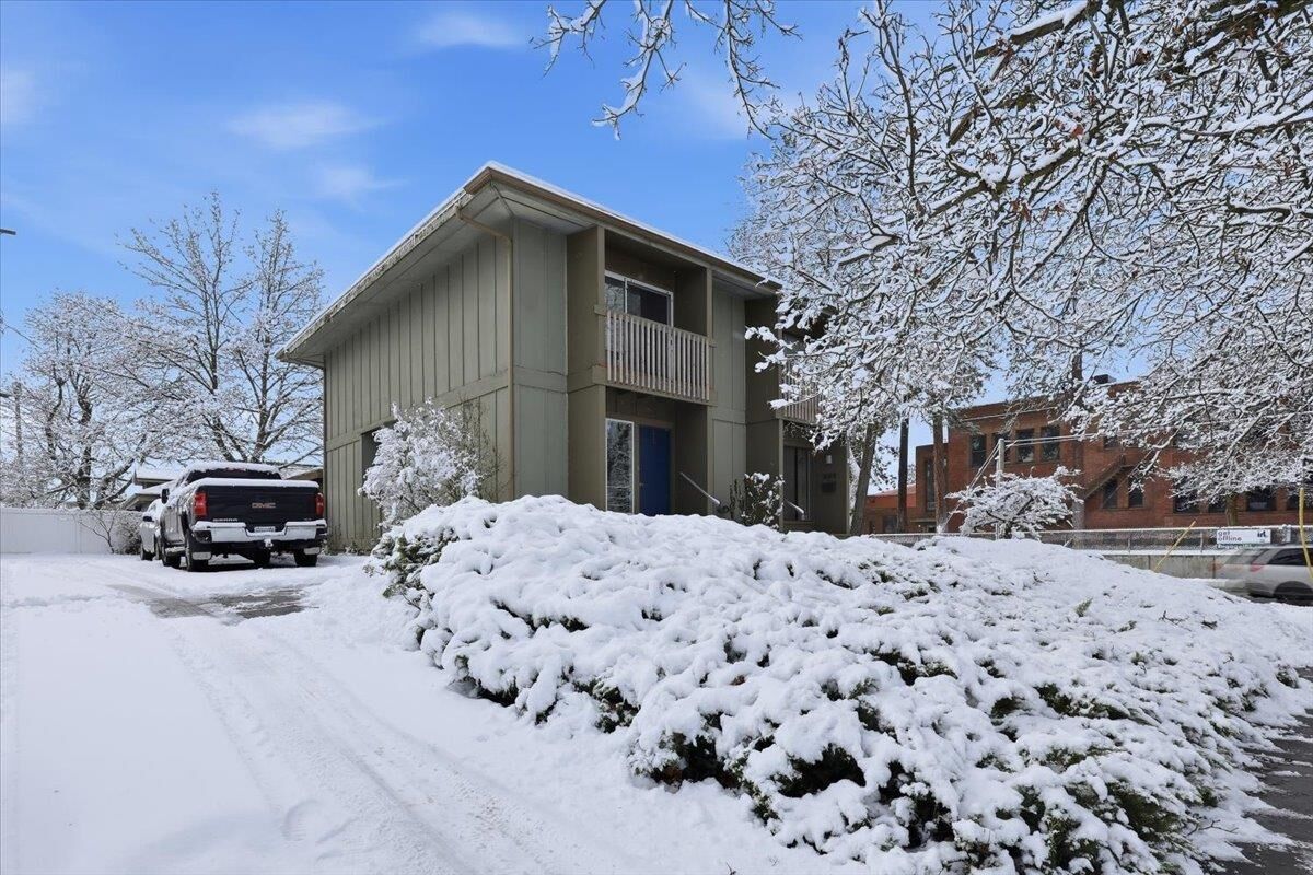 Property Photo:  606 E 36th Ave  WA 99203 