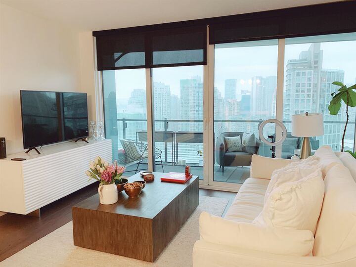 Property Photo:  89 Nelson Street 2620  BC V6Z 0E7 