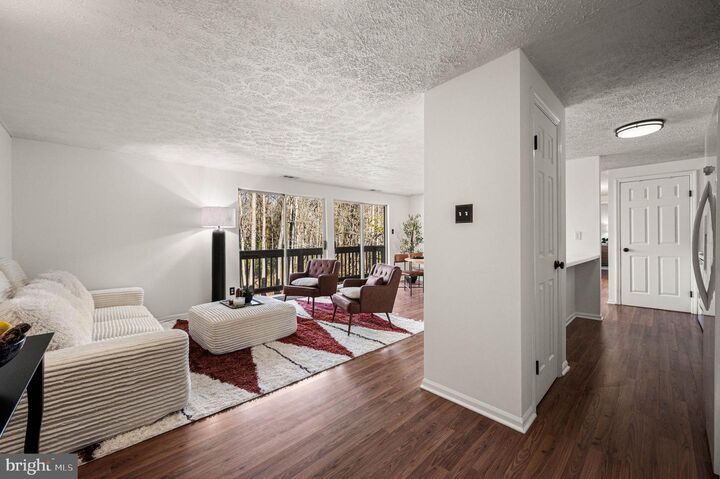 Property Photo:  67 Sweetfern Court  NJ 08053 