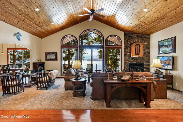 Property Photo:  7404 S Panorama View Dr  ID 83833 