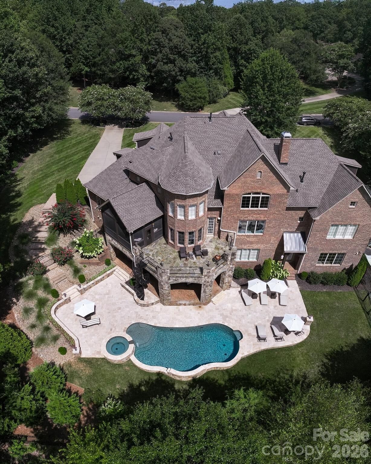 Property Photo: 1100 Seminole Drive SC 29707