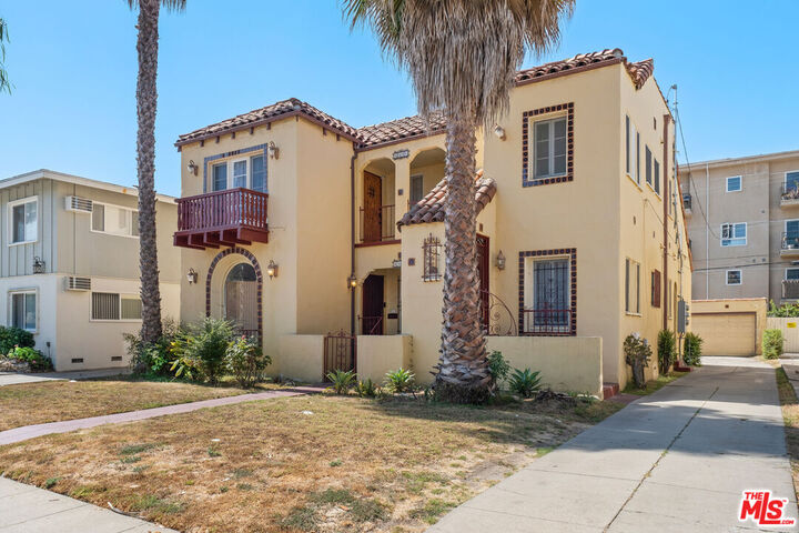 Property Photo:  8544 Saturn St  CA 90035 