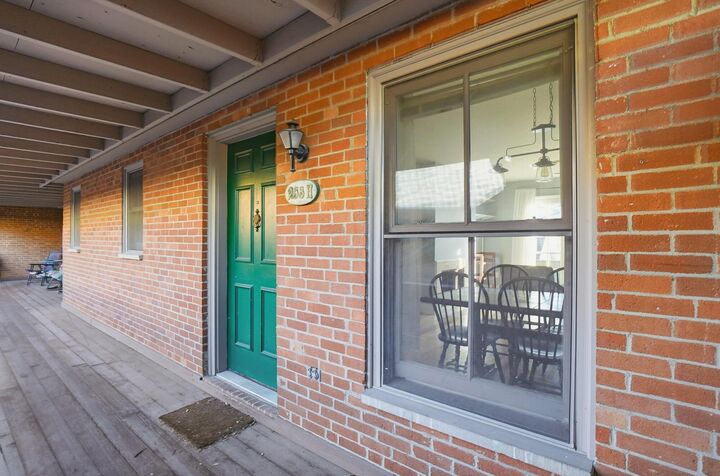 Property Photo: 253 E Kossuth Street OH 43206