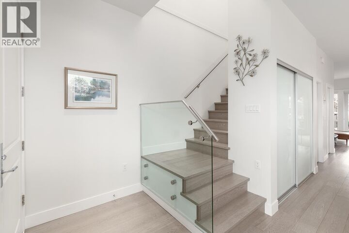 Property Photo: 220 East 40th Avenue BC V5W 1L8