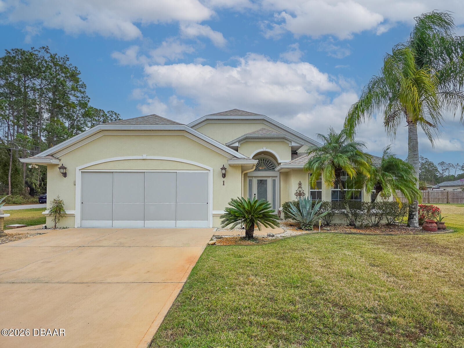 Property Photo:  1 Ripley Place  FL 32164 