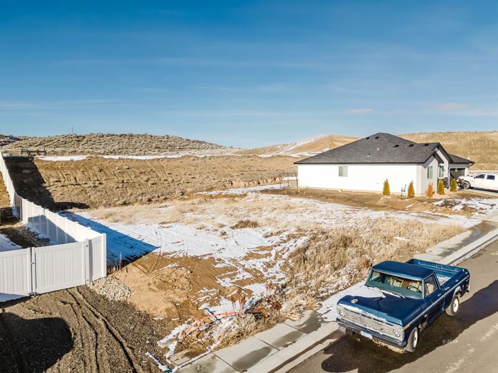 Property Photo:  2675 Mesquite Way  NV 89801 