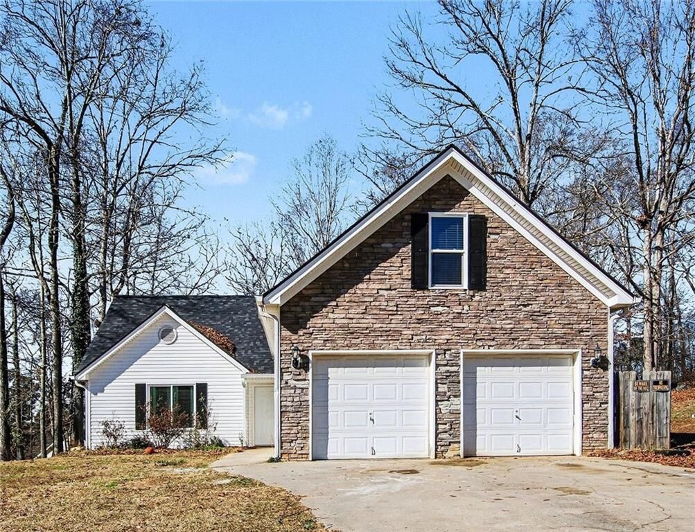 Property Photo:  185 Jimmy Reynolds Drive  GA 30549 