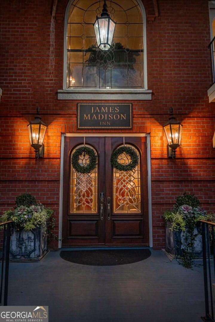 Property Photo: 262 W Washington Street GA 30650