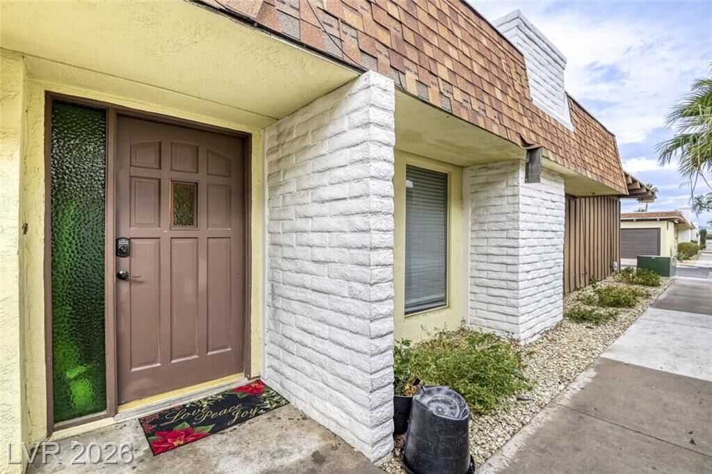 Property Photo: 2765 Heritage Court NV 89121