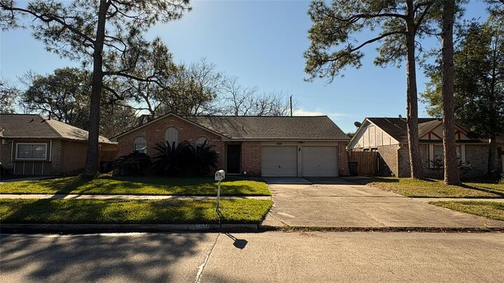 Property Photo:  13631 Greenway Drive  TX 77498 