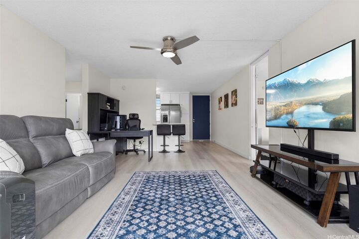 Property Photo:  95-2027 Waikalani Place A404  HI 96789 