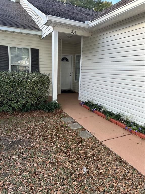 Property Photo:  836 Willow Bridge Drive W  AL 36695 