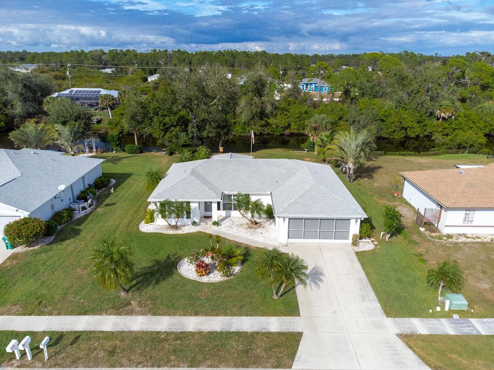 Property Photo:  13300 Darnell Avenue  FL 33981 