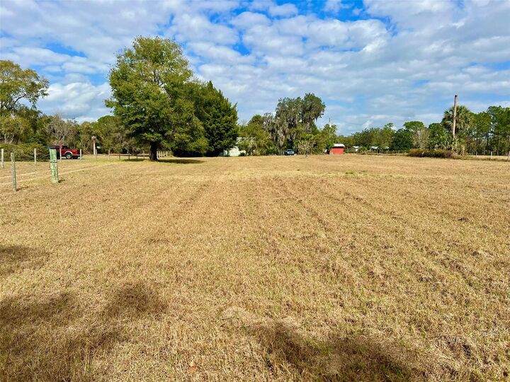 Property Photo:  392 Lemon Bluff Road  FL 32764 