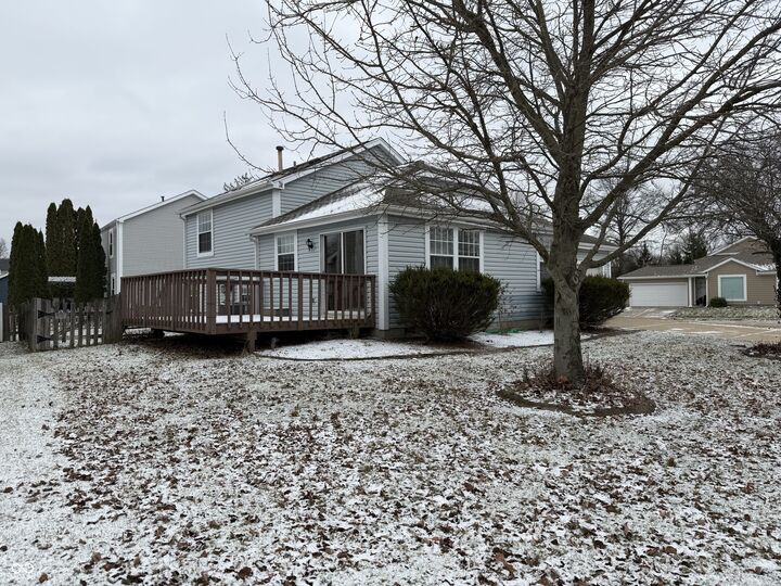 Property Photo:  7943 Cardinal Cove W  IN 46256 