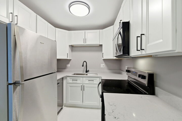 Property Photo: 2800 Light Road 102 IL 60543