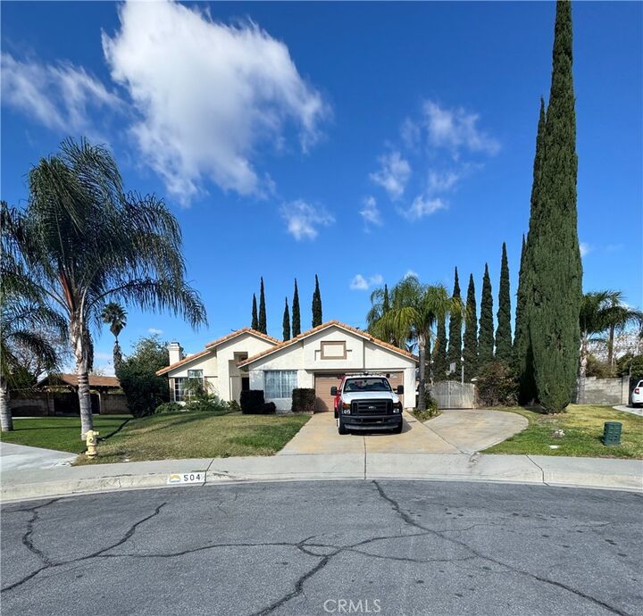 Property Photo:  504 S Quince  CA 92316 