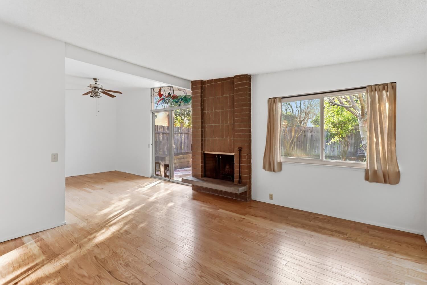 Property Photo: 3216 Trawler Place CA 95616