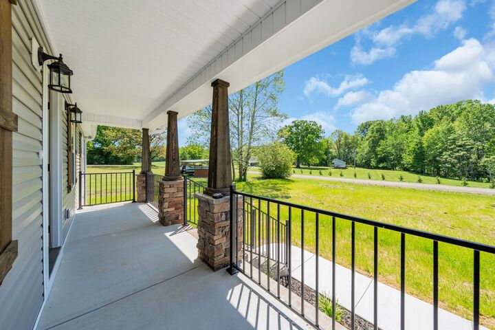 Property Photo:  52 Wiseman Lane  TN 37398 