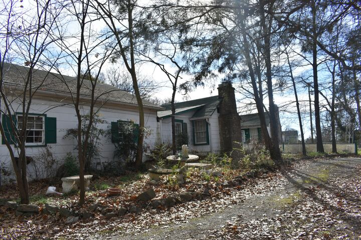 Property Photo:  209 Hillcrest Dr  TN 37115 