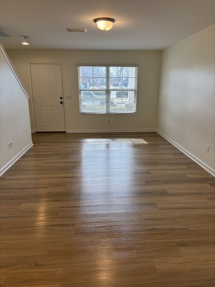 Property Photo:  1804 Riverbirch Ln  TN 37076 