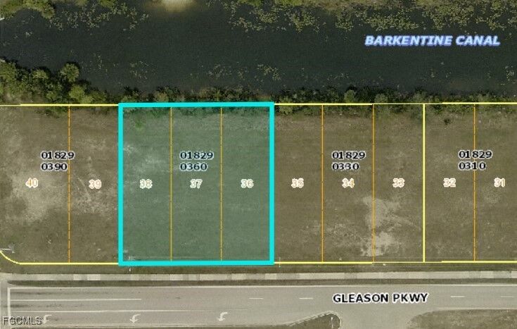 Property Photo:  723 Gleason Parkway  FL 33914 