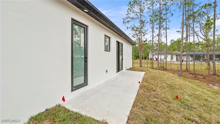 Property Photo:  2737 48th Avenue NE  FL 34120 