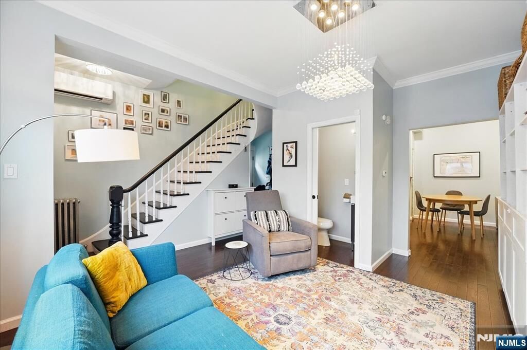 Property Photo:  106 Griffith Street 106  NJ 07307 