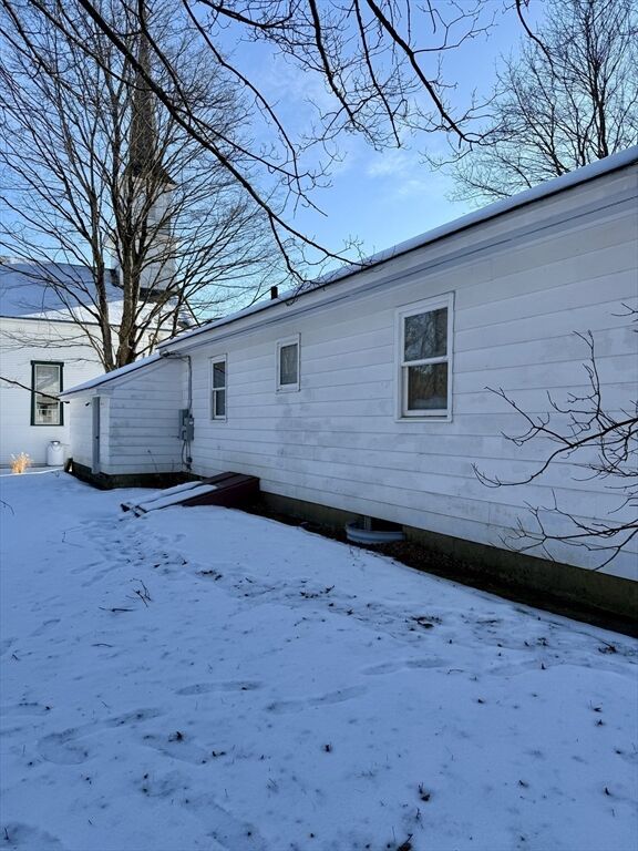Property Photo:  10 Center Rd  MA 01354 
