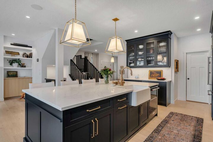 Property Photo:  1176 Cranbrook Gardens SE  AB T3M 3C3 